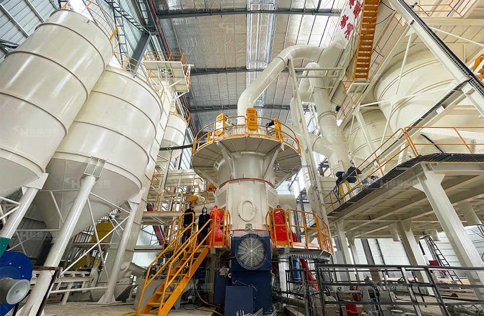 超細(xì)煅燒高嶺土粉碎機